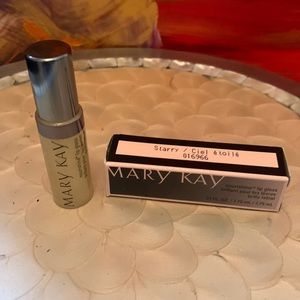NEW... Mary Kay Nourishine Lip Gloss
